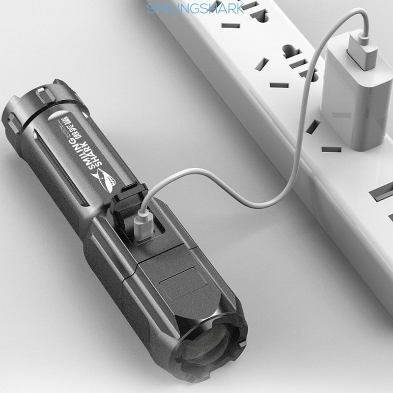 Outdoor Led Luminous Flashlight