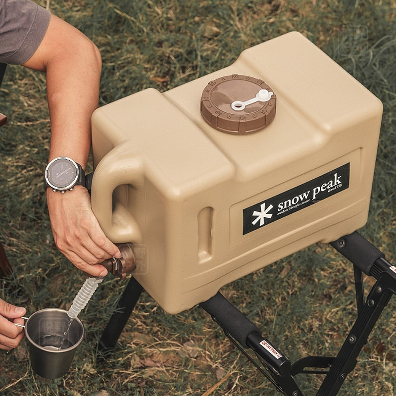 Outdoor Water Bucket with Faucet